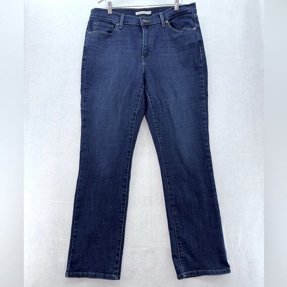 EUC Levi’s Classic Straight Fit Women’s Stretch Jeans size 14 Medium Wash - Picture 1 of 6